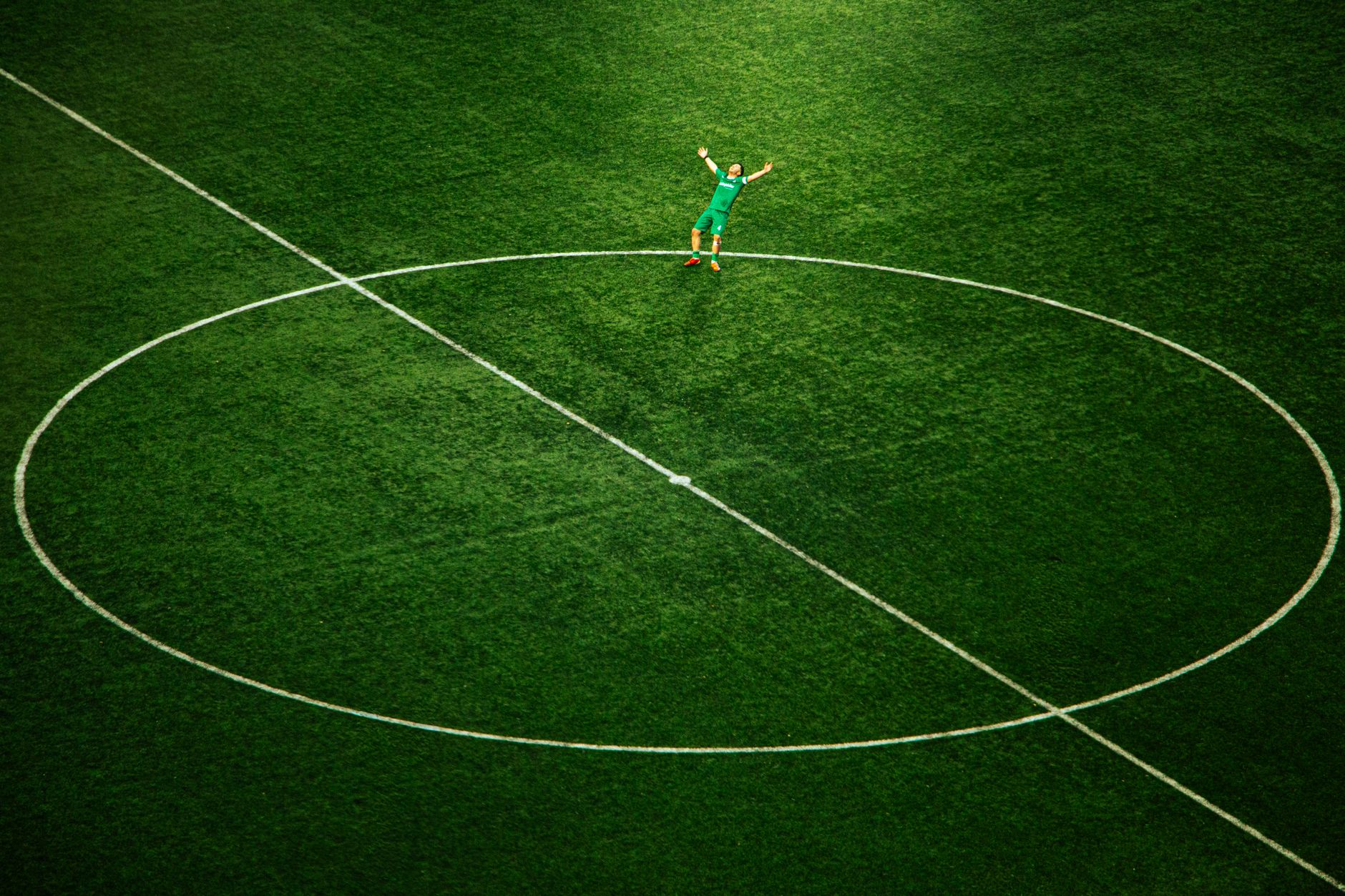 Comment Regarder la Ligue 1 et la Ligue des Champions en 4K Sans Coupure